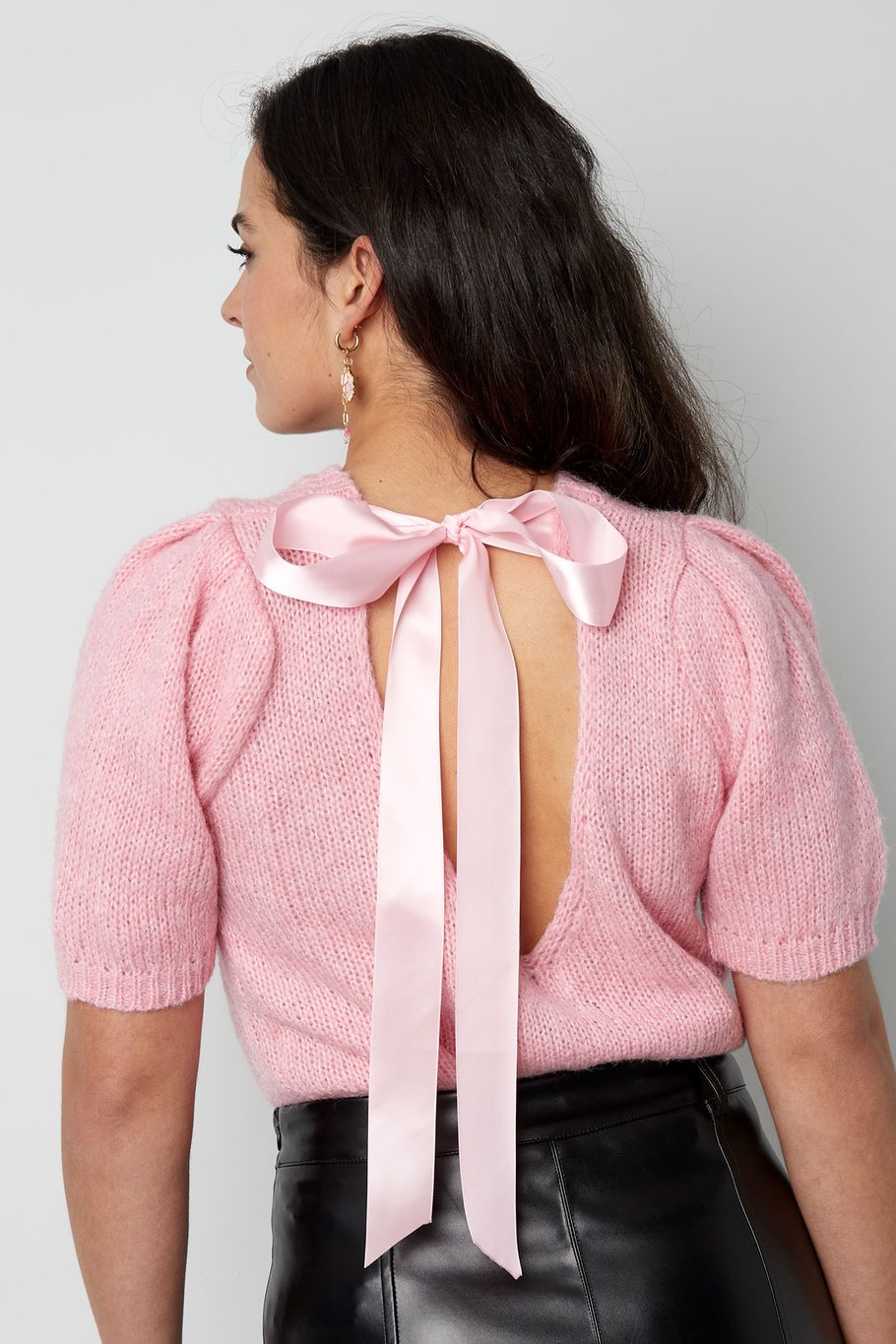 Korte Trui met Strik