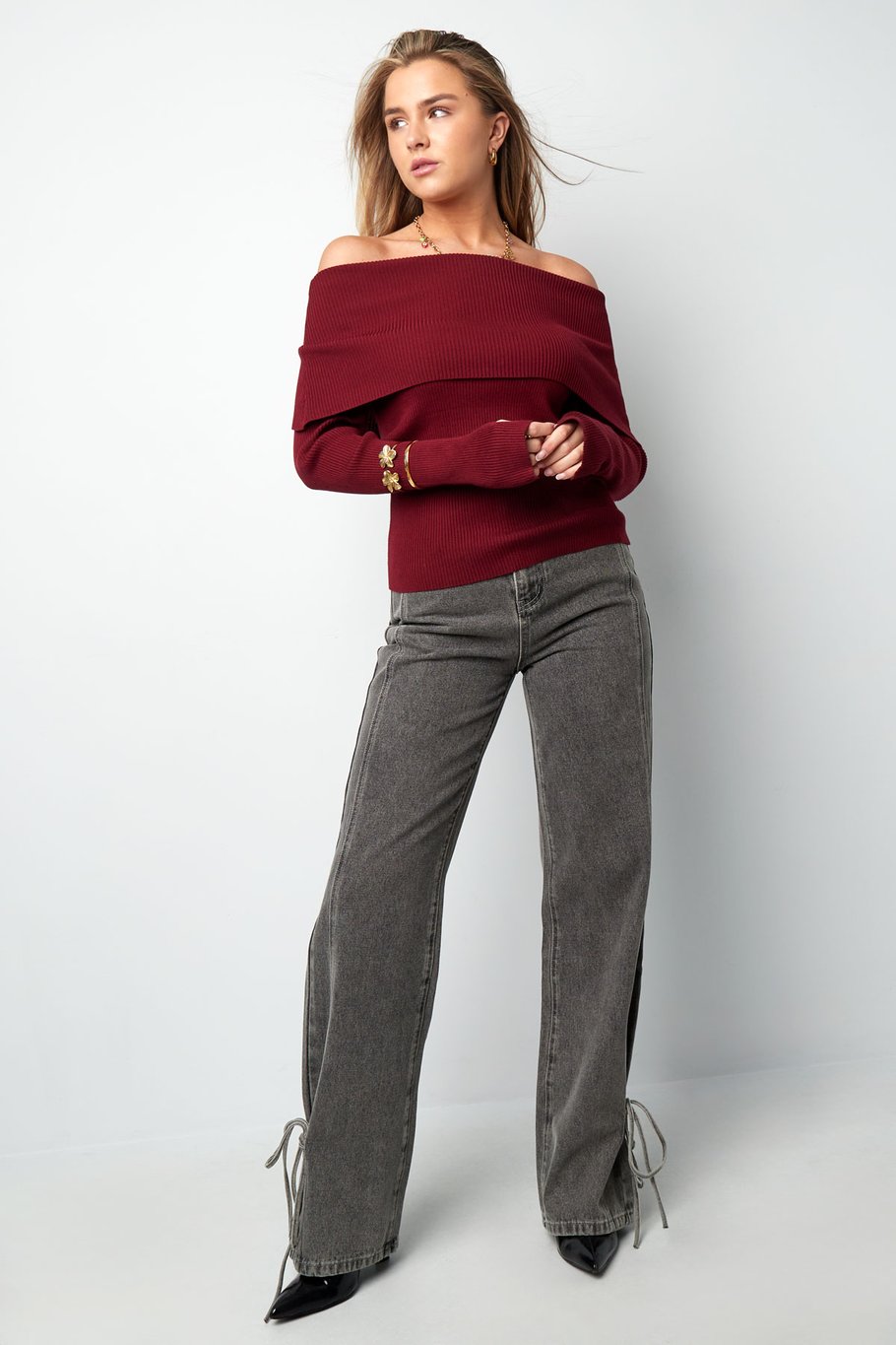 Lower off the Shoulder Top