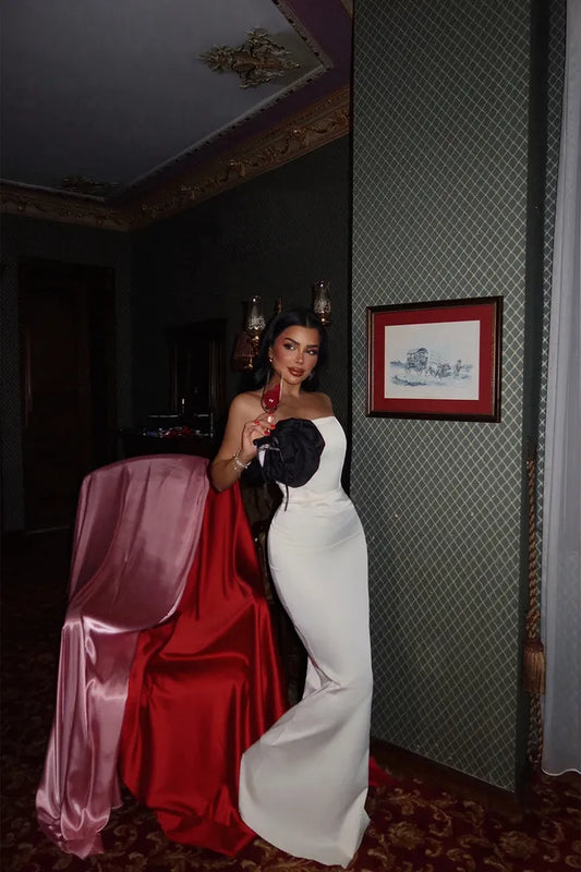 Maxi Strapless Jurk Met Rozendetail